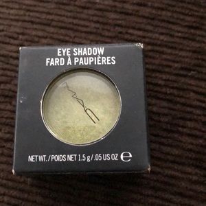 Mac eyeshadow